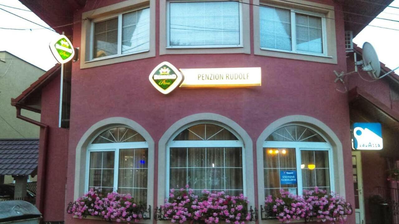 Penzion Rudolf Prievidza Eksteriør bilde